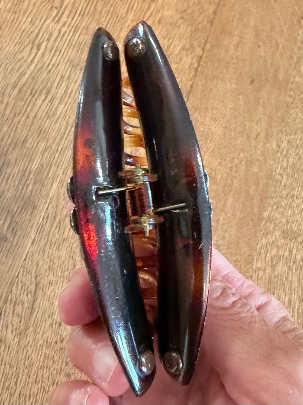 Brighton Silver Heart Trim Tortoiseshell Hair Claw - Picture 4 of 5
